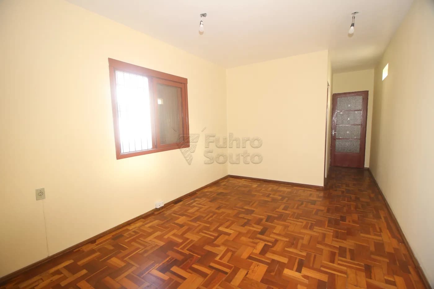 ofnxk3-pelotas-casa-padrao-centro-28-02-2025_10-36-35-28.webp
