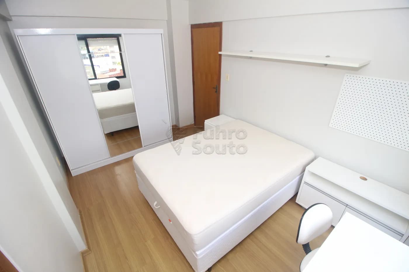 optplt-pelotas-apartamento-padrao-centro-18-01-2025_05-00-14-9.webp