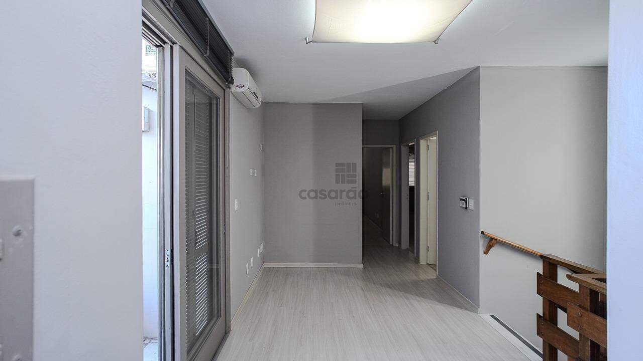 oqba5a-casa-comercial-no-pelotas-segundo-piso-hall.jpg