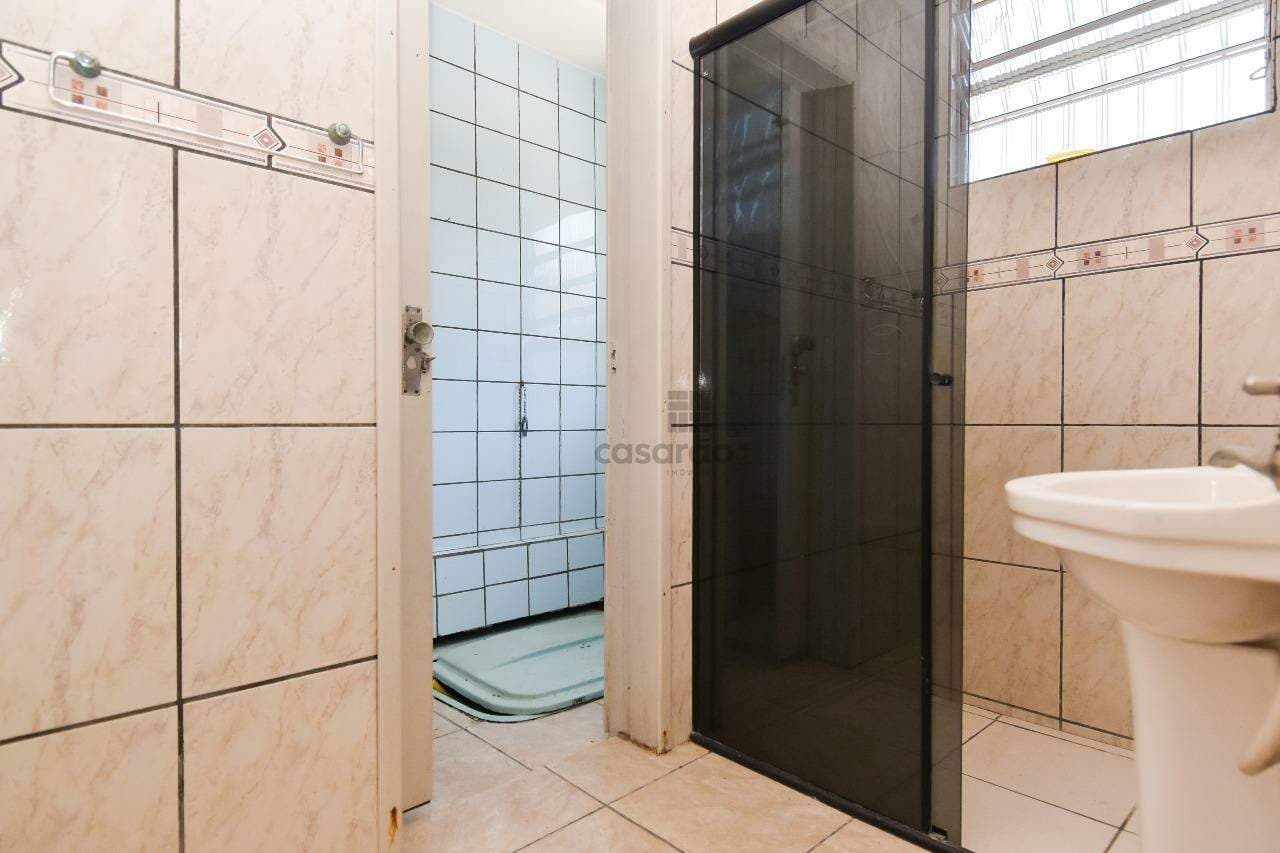 orscrqa-casa-3-quartos-no-pelotas-banheiro-casa-dos-fundos.jpg