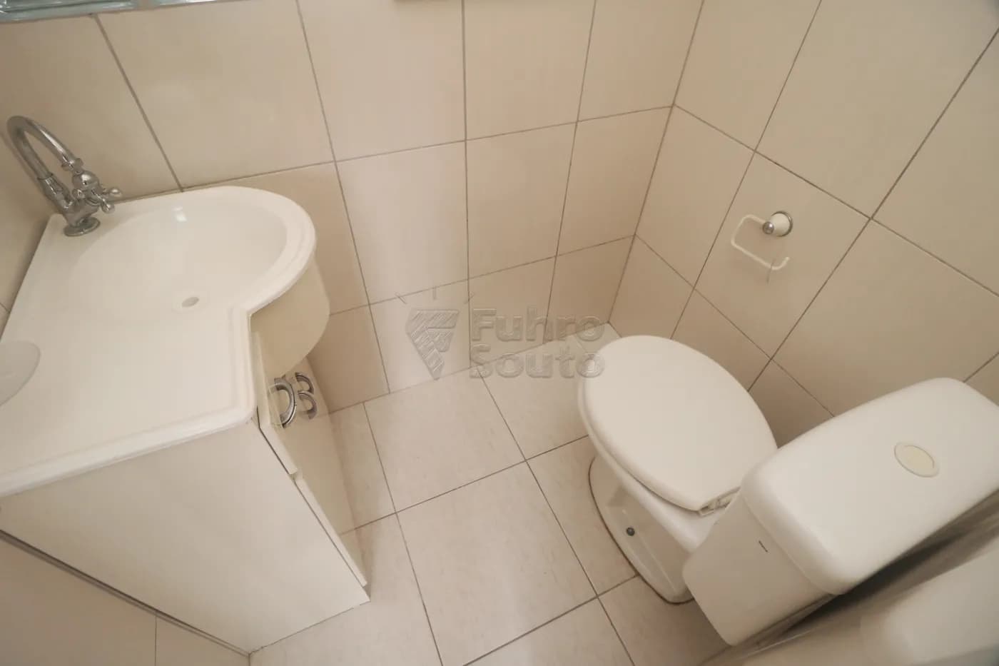osnbkn-pelotas-apartamento-padrao-centro-18-03-2026_21-16-42-69bb406a27da8.webp