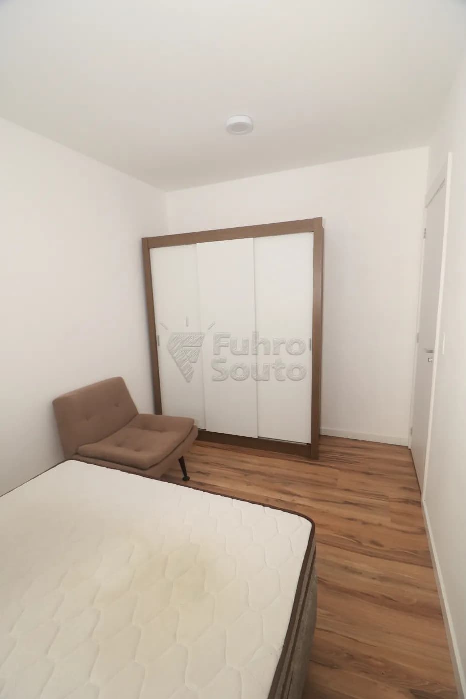 oy5hdw-pelotas-apartamento-padrao-areal-14-04-2026_00-11-36-69ddb0688e3f1.webp