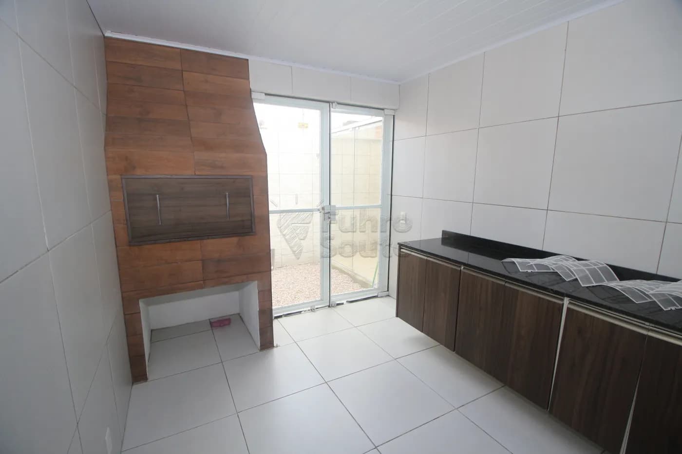 oya318-pelotas-casa-condominio-areal-11-12-2024_01-43-36-28.webp
