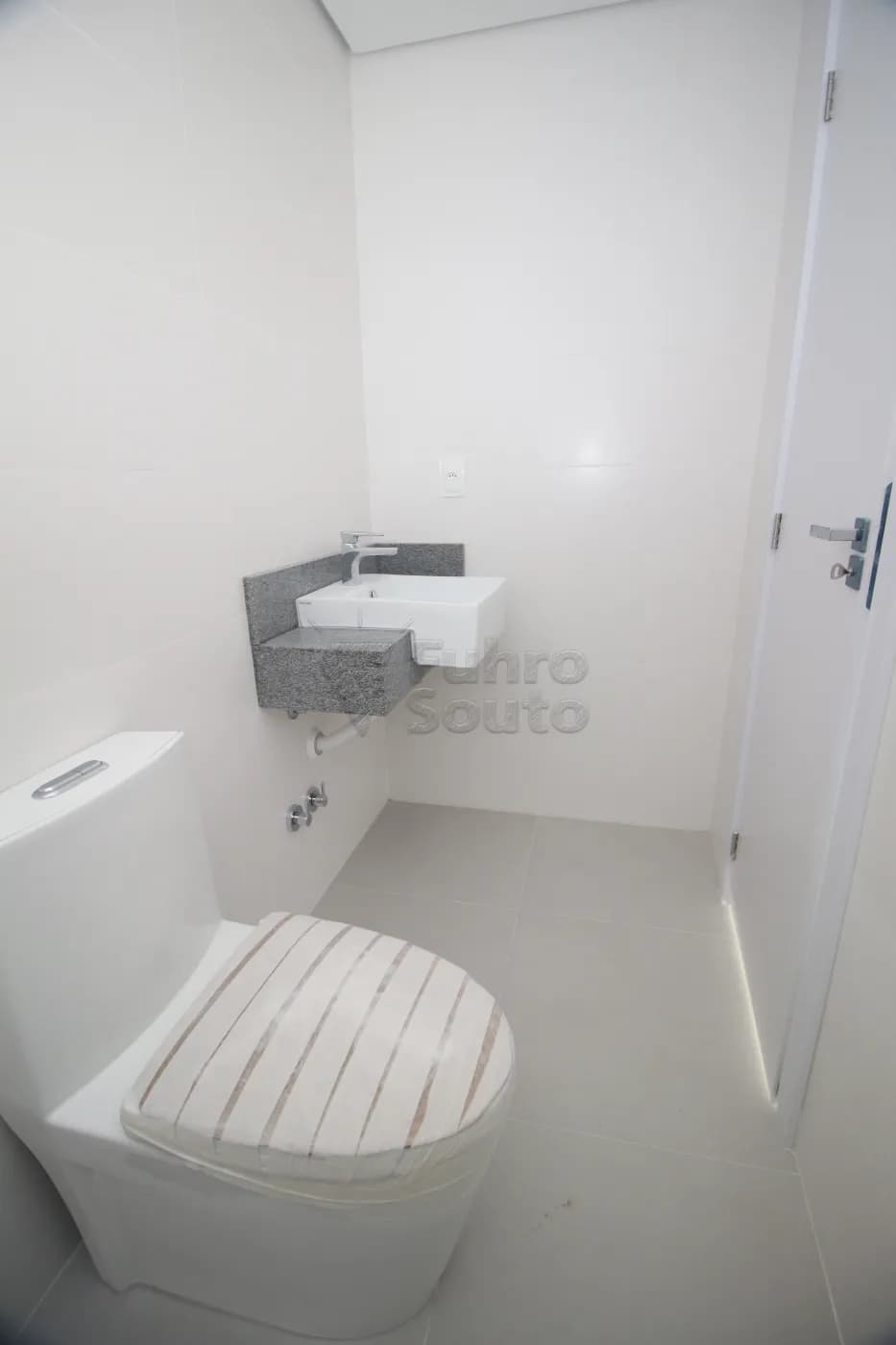 p0syhl-pelotas-apartamento-padrao-tres-vendas-13-08-2024_23-40-02-18.webp