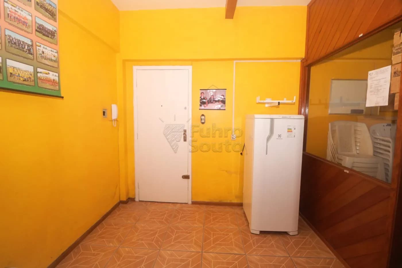 p2m82-pelotas-comercial-sala-em-condominio-centro-27-03-2026_11-50-58-69c69952687b4.webp