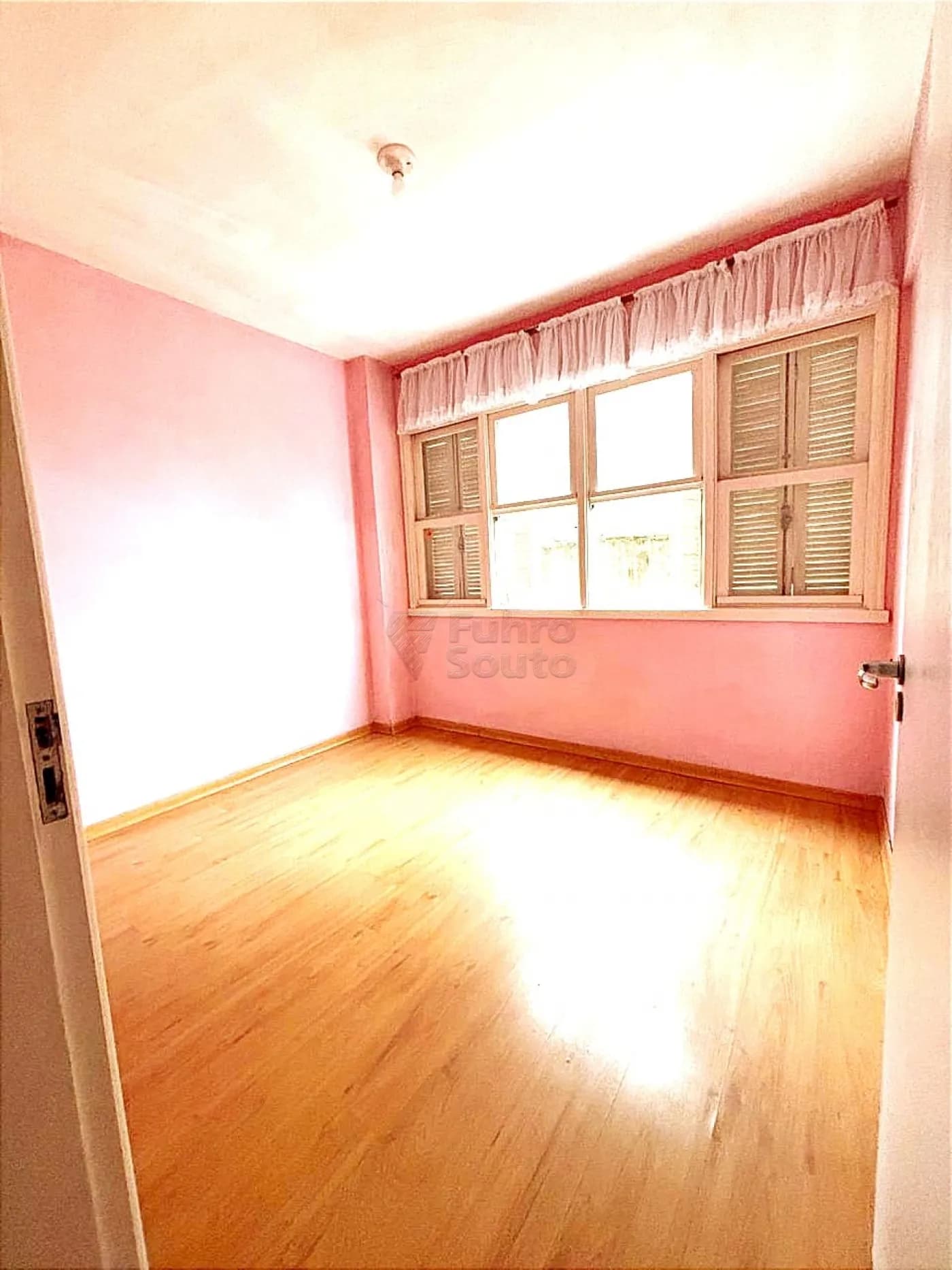 p5l1hr-pelotas-apartamento-padrao-centro-16-09-2024_11-16-10-5.webp