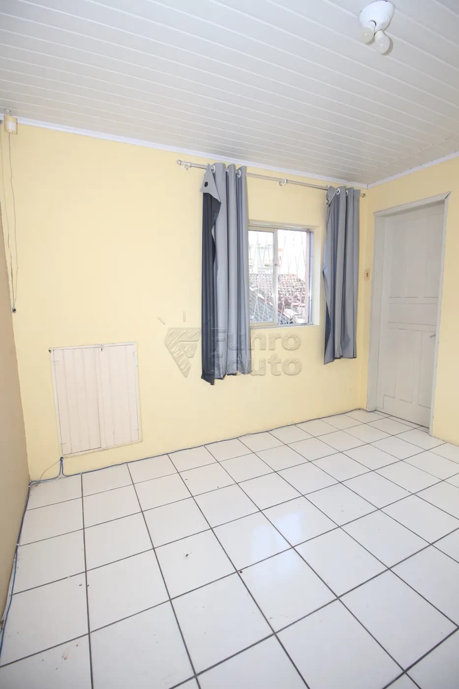 pe9y6-pelotas-casa-padrao-centro-22-03-2024_23-31-25-29.webp