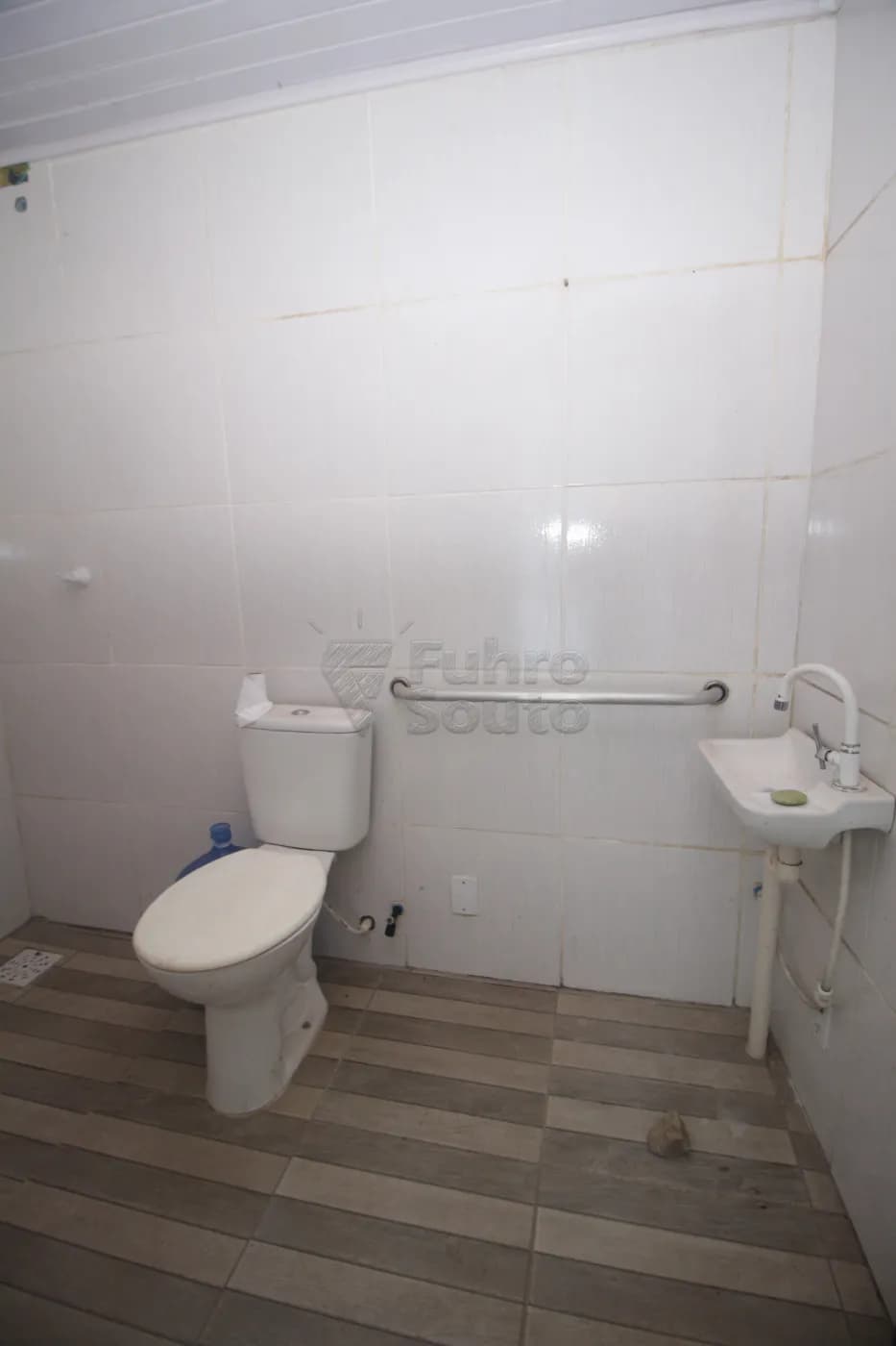 pelotas-apartamento-fora-de-condominio-centro-04-07-2025_21-48-03-13.webp