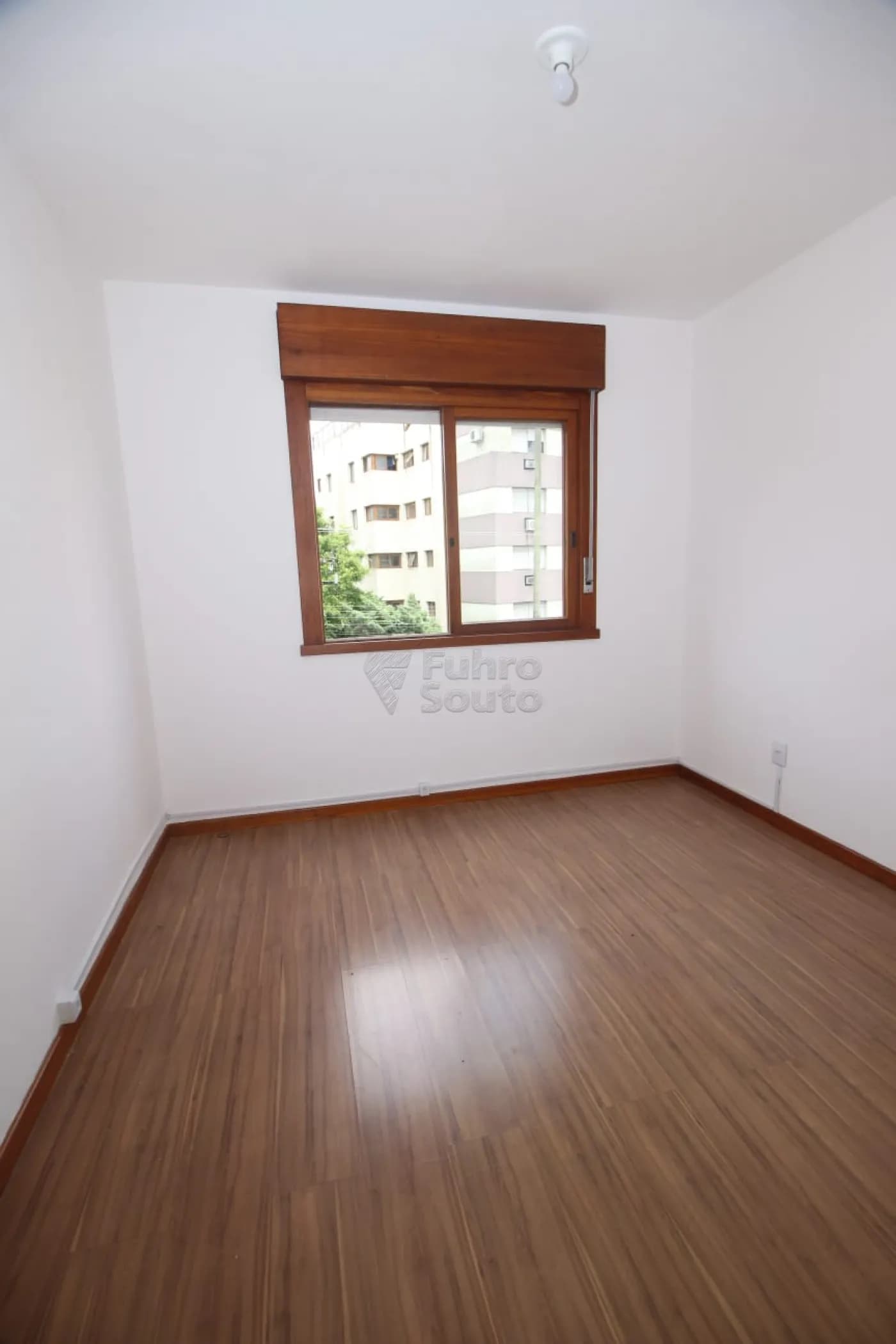 pelotas-apartamento-padrao-centro-13-12-2024_11-57-51-9.webp