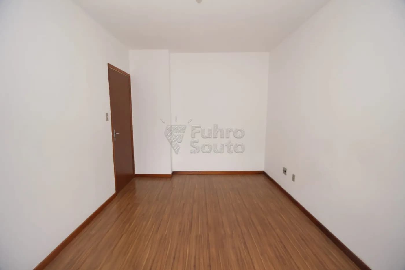 pelotas-apartamento-padrao-centro-13-12-2024_11-57-53-11.webp