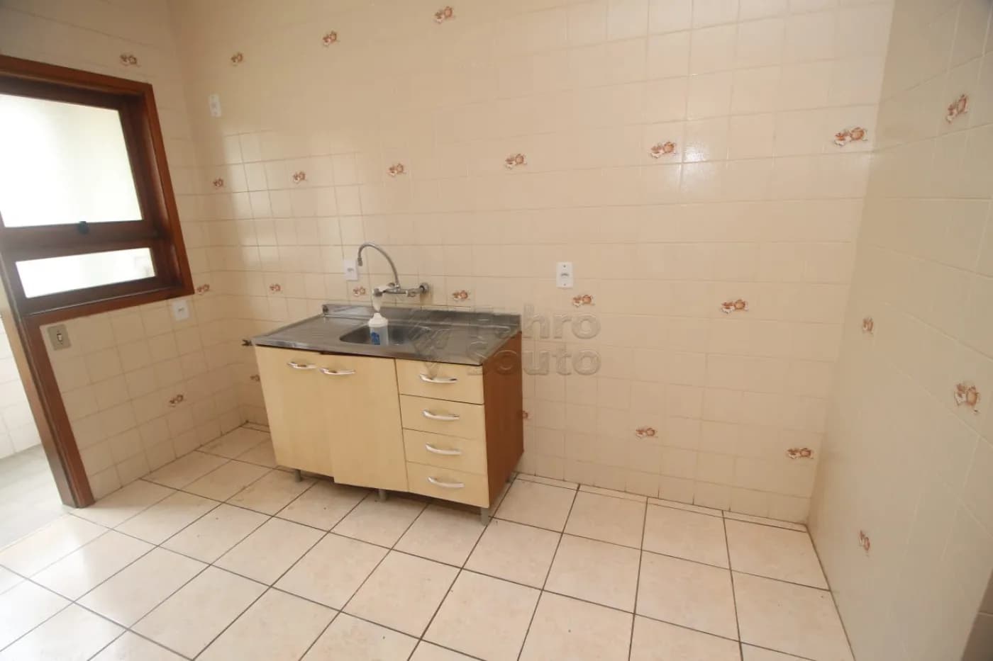 pelotas-apartamento-padrao-centro-13-12-2024_11-57-56-17.webp