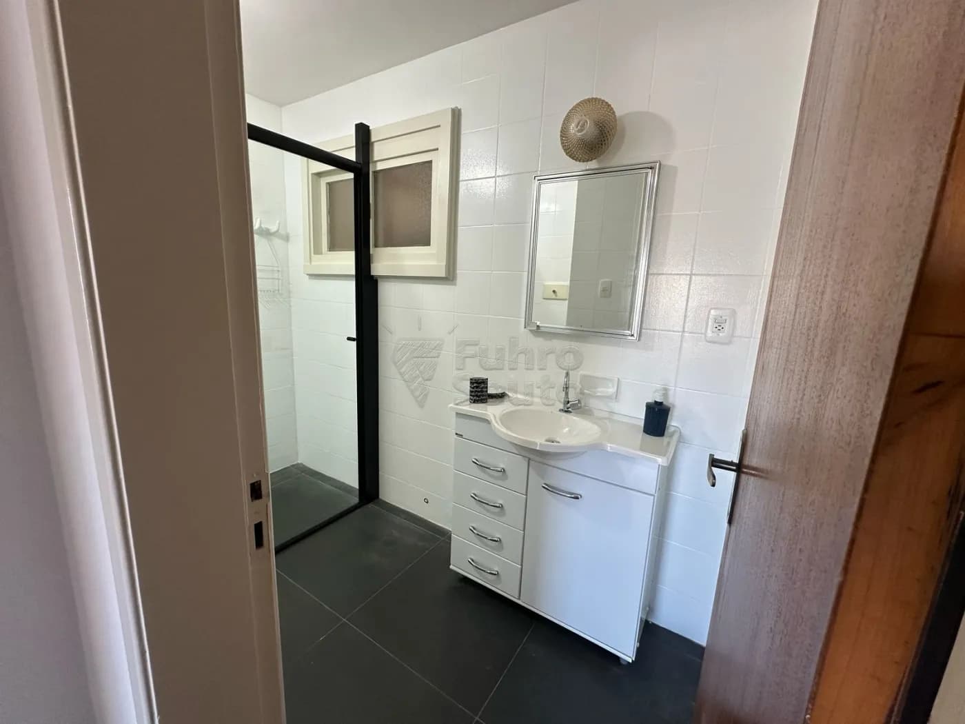 pelotas-apartamento-padrao-centro-25-03-2025_16-46-19-24.webp
