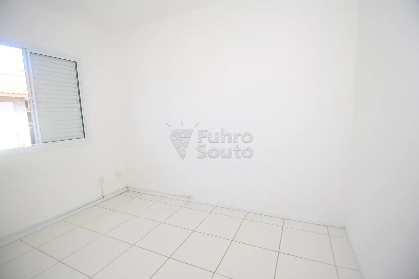 pelotas-casa-condominio-areal-02-07-2025_22-03-53-10.webp