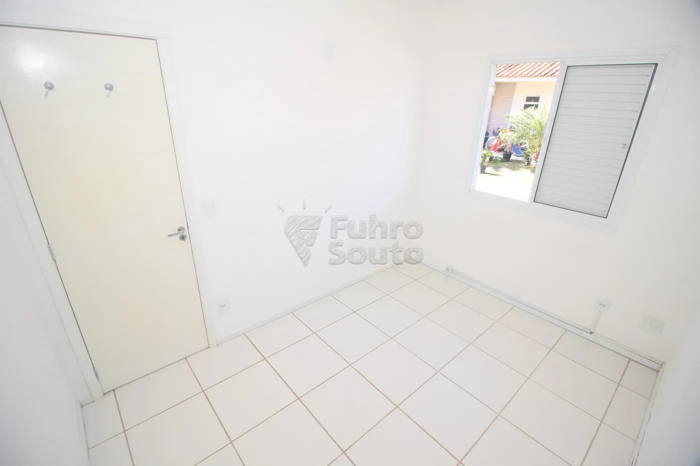 pelotas-casa-condominio-areal-02-07-2025_22-03-54-11.webp