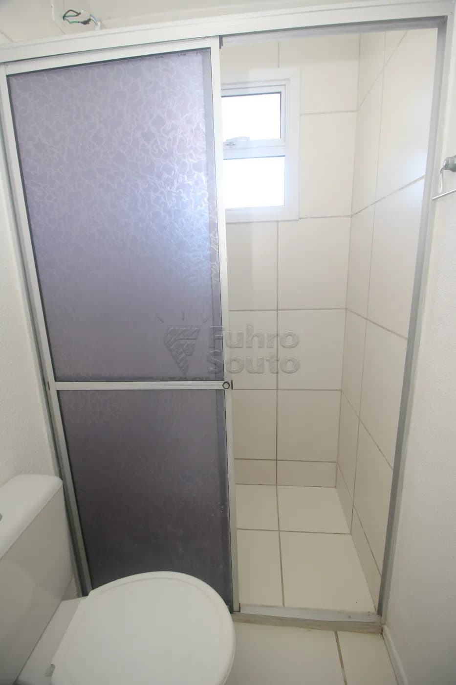 pelotas-casa-condominio-areal-02-07-2025_22-04-12-25.webp