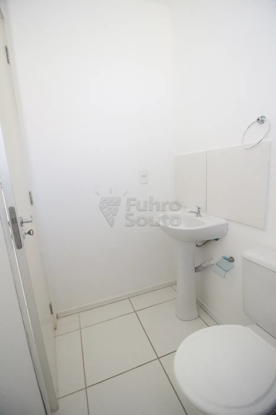 pelotas-casa-condominio-areal-02-07-2025_22-04-13-26.webp