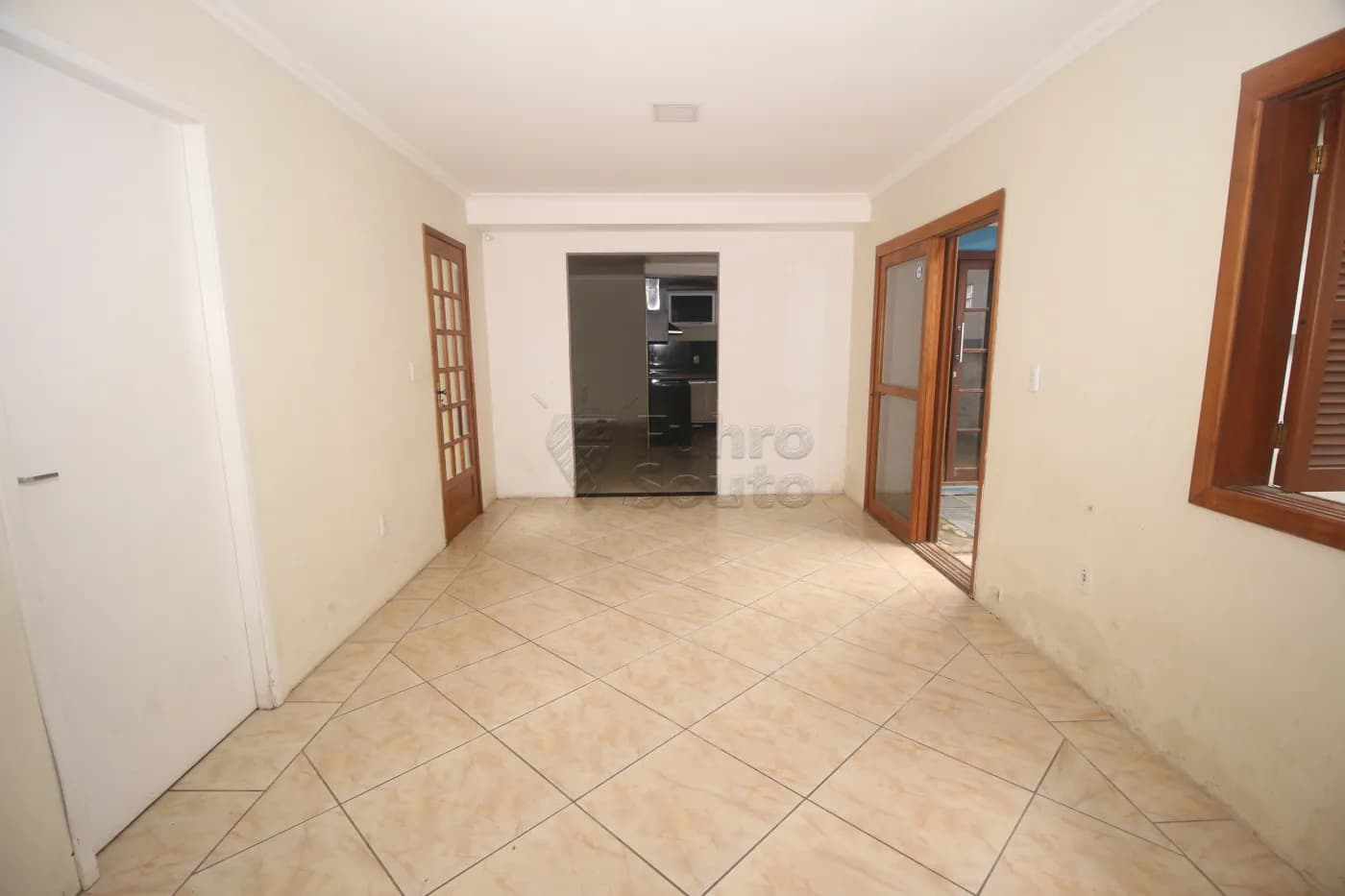pelotas-casa-padrao-tres-vendas-12-07-2025_16-29-31-8.webp