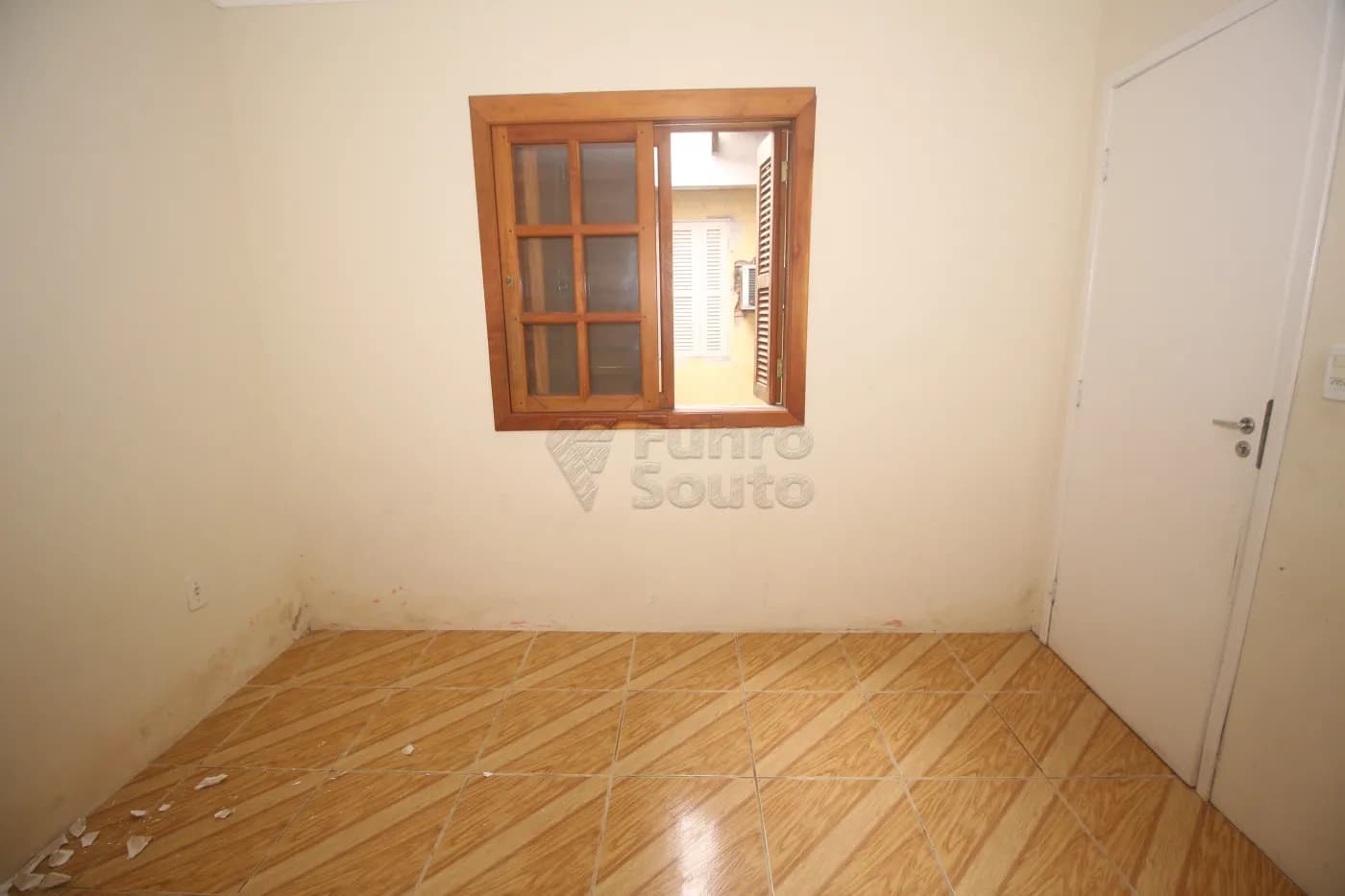 pelotas-casa-padrao-tres-vendas-12-07-2025_16-29-32-9.webp