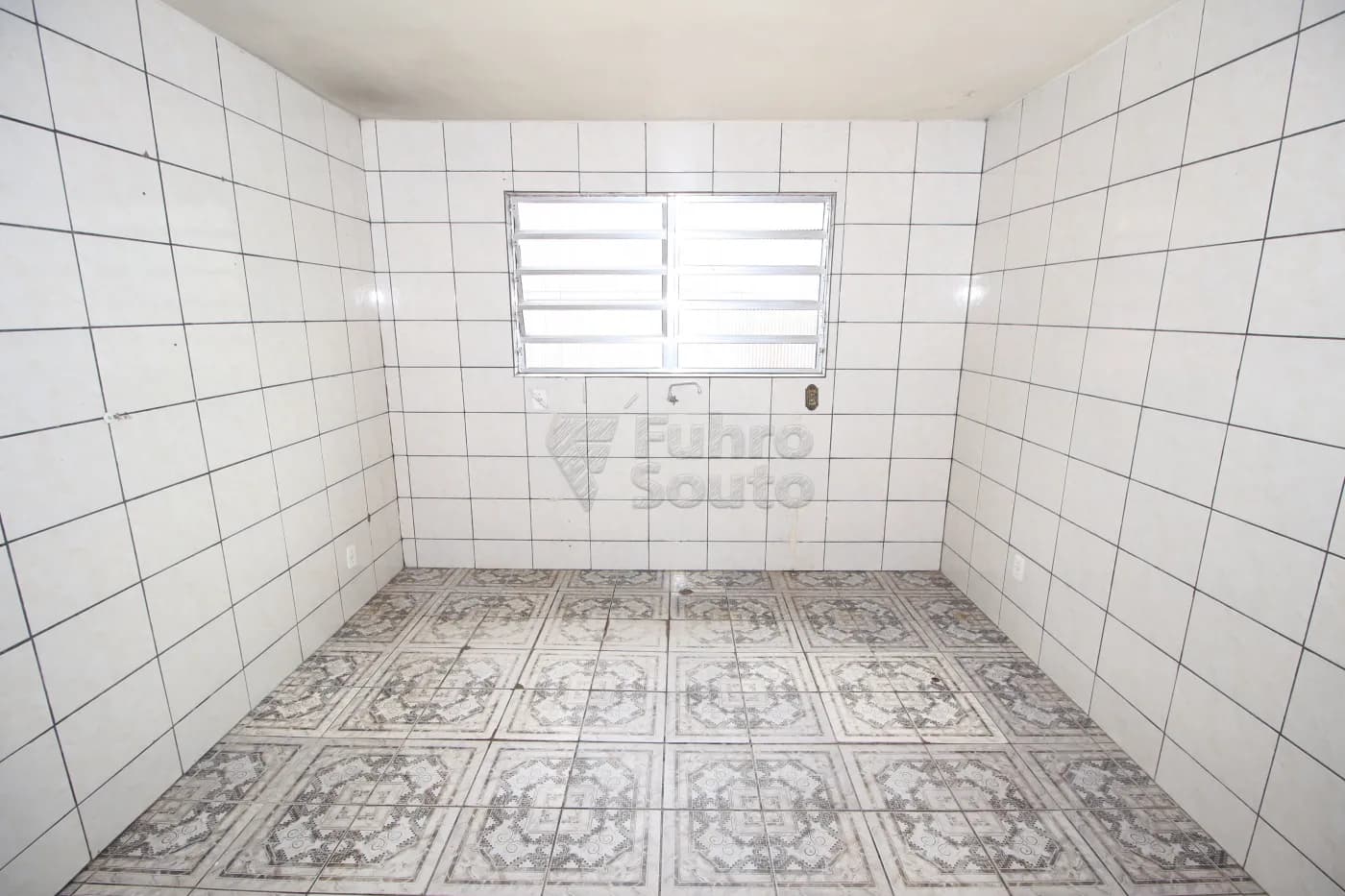 pf8v3v-pelotas-casa-padrao-fragata-06-05-2024_23-54-20-18.webp