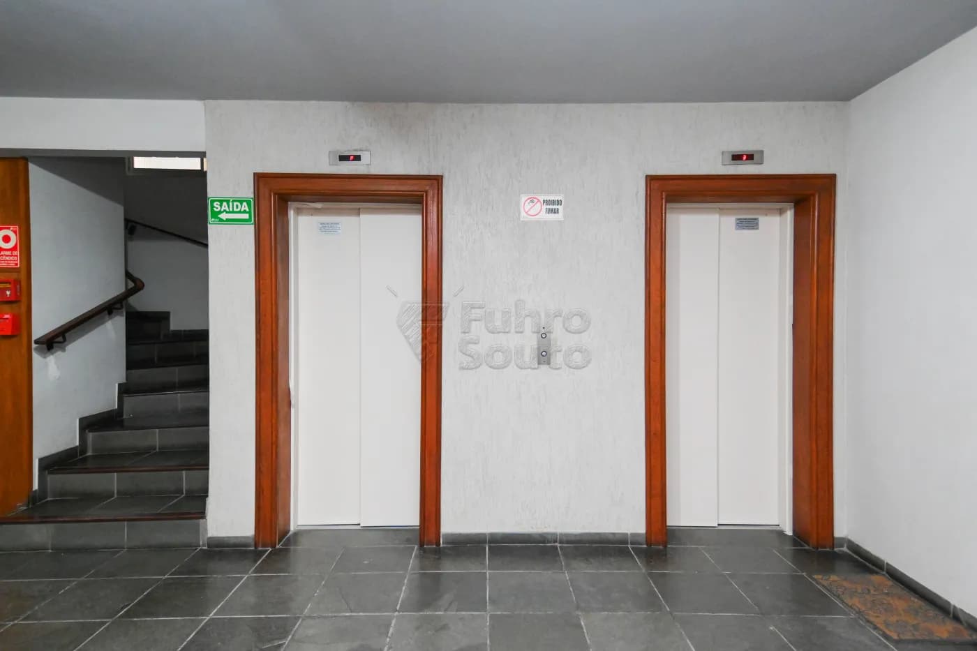 pnp52-pelotas-comercial-sala-em-condominio-centro-18-09-2024_18-22-11-9.webp