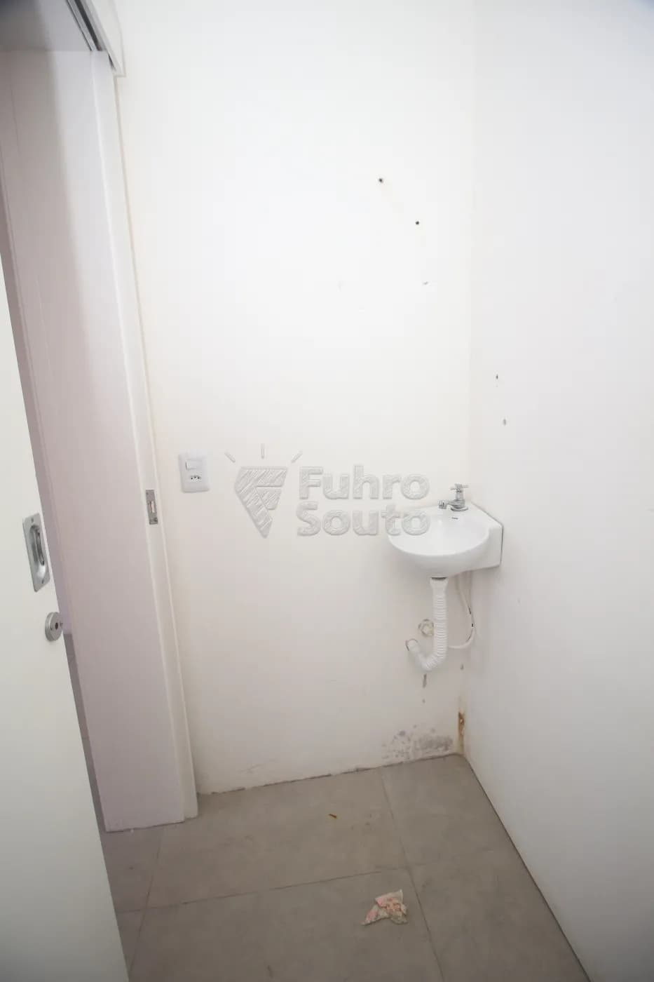 q2u12b-pelotas-comercial-casa-centro-29-04-2025_00-08-54-19.webp