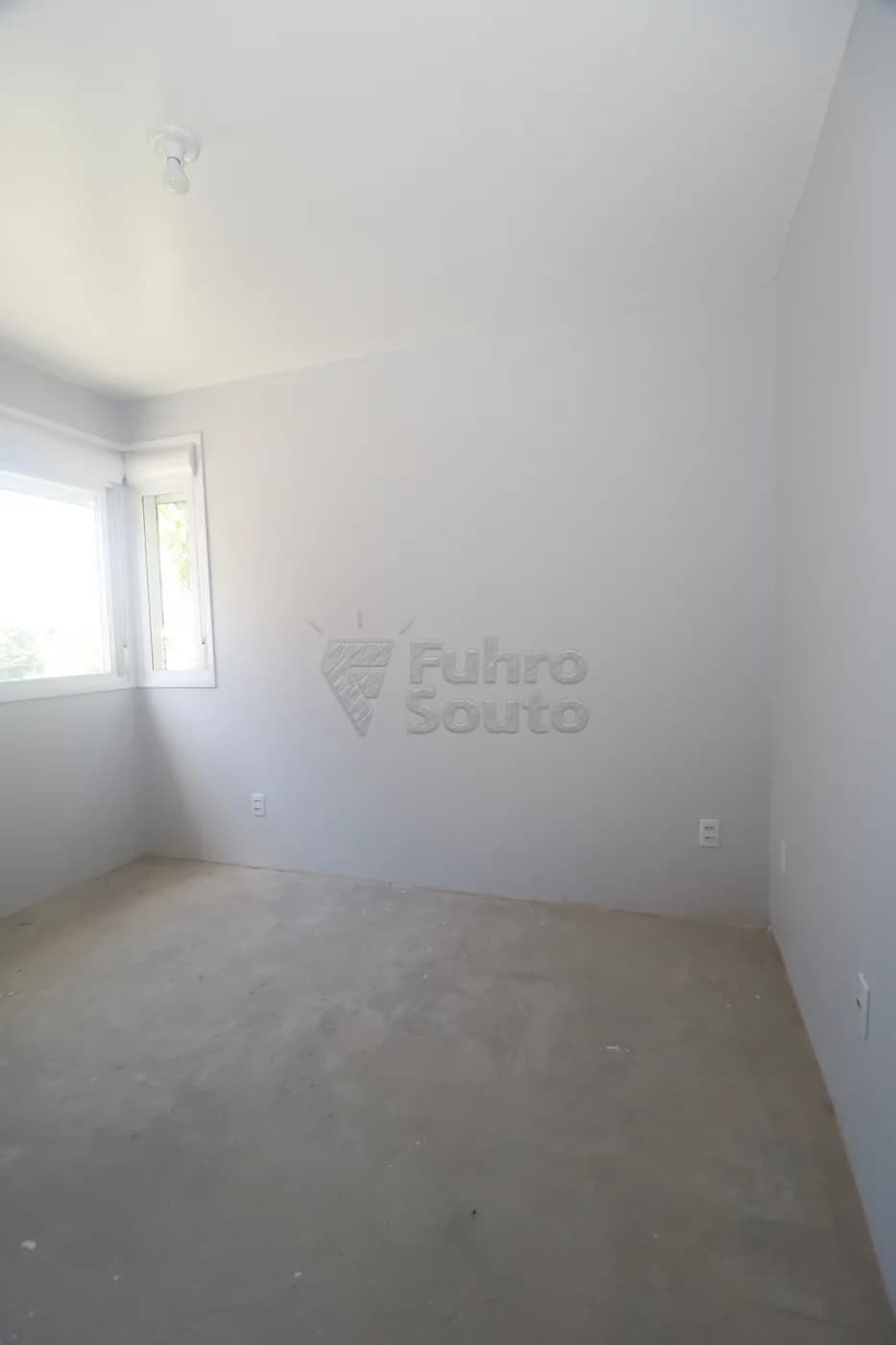 q8fbri-pelotas-casa-padrao-laranjal-23-01-2026_00-58-03-6972f1cbc7d78.webp