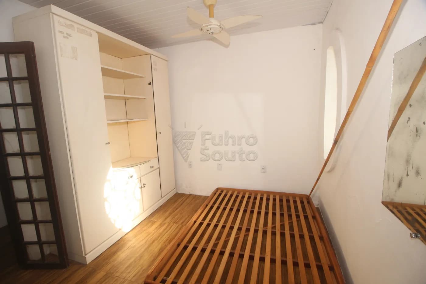 qdenng-pelotas-casa-padrao-centro-06-11-2025_00-54-46-19.webp