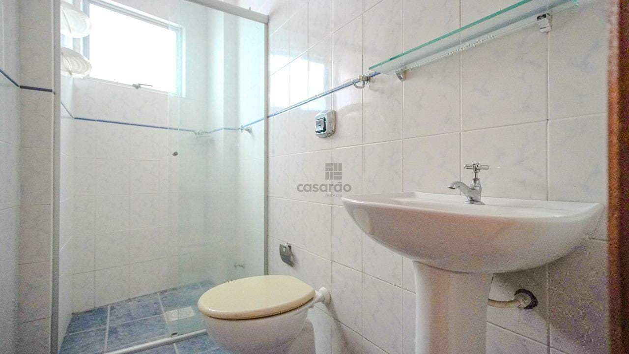 qffl7-apartamento-2-quartos-no-pelotas-banheiro-social.jpg