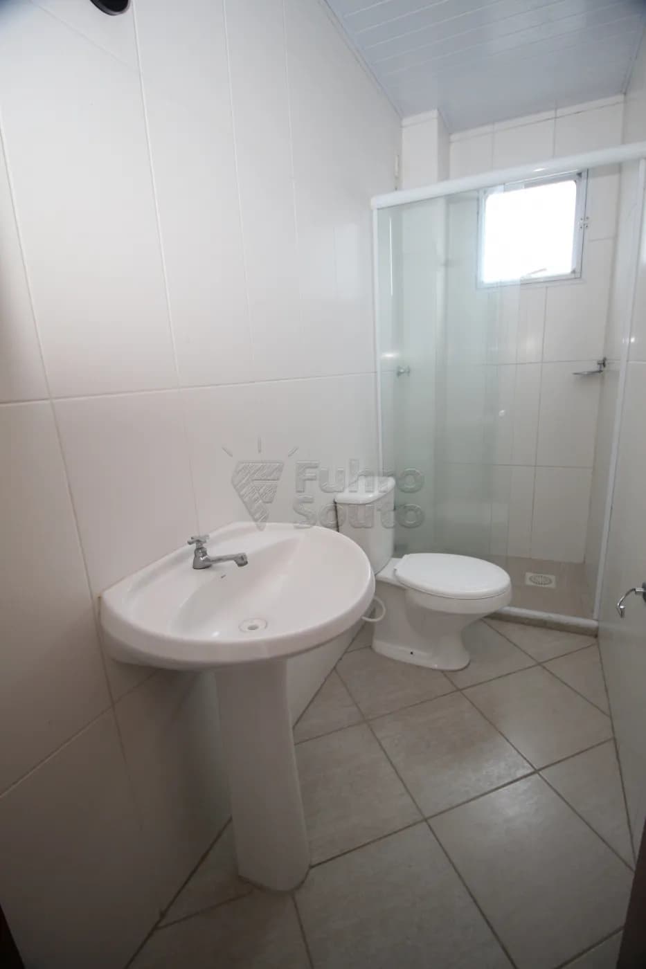 qgfjq-pelotas-apartamento-padrao-centro-29-08-2024_23-33-22-21.webp
