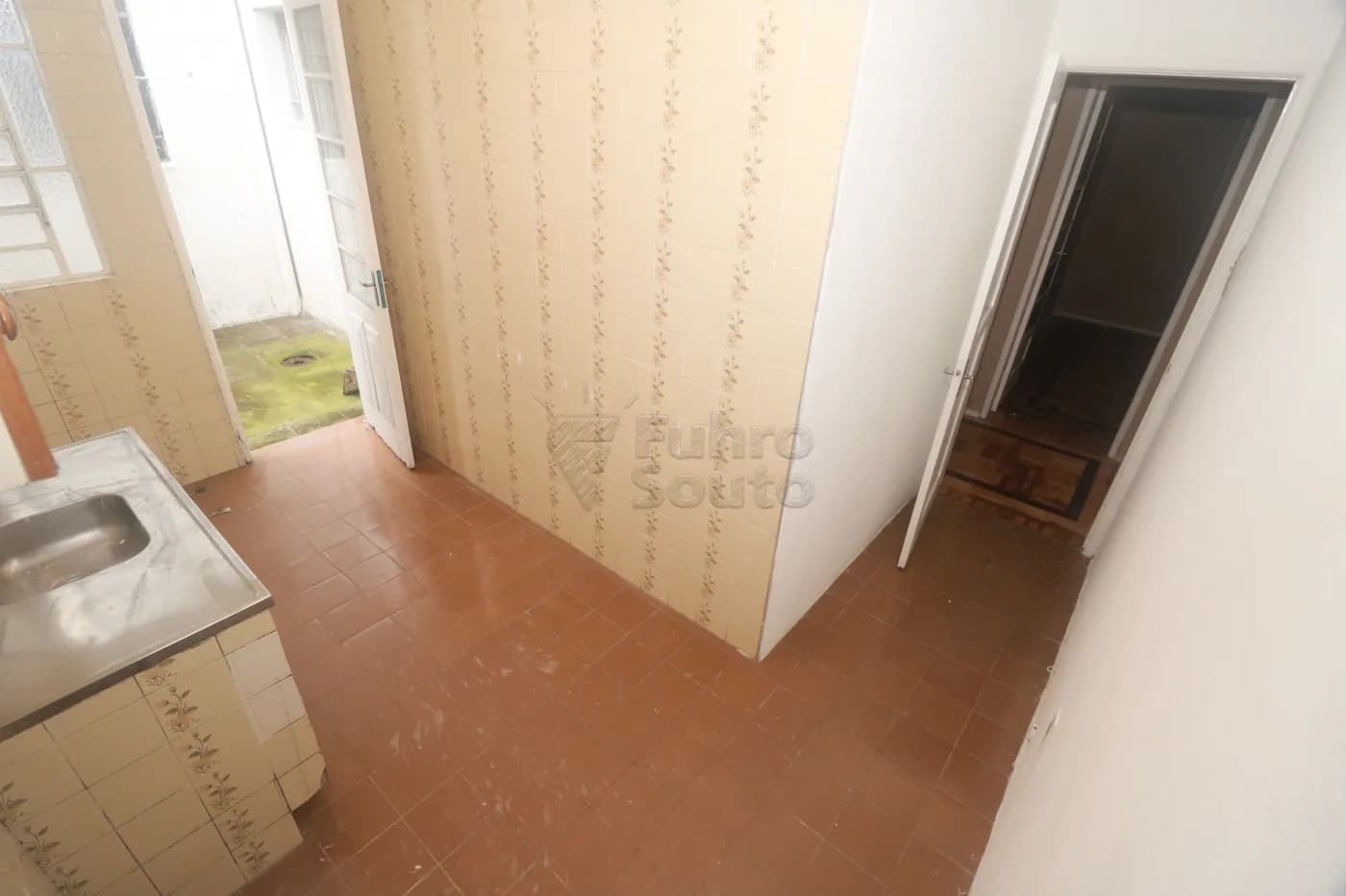 qho1tu-pelotas-comercial-casa-centro-24-04-2026_23-28-21-69ec26c5f09df.webp
