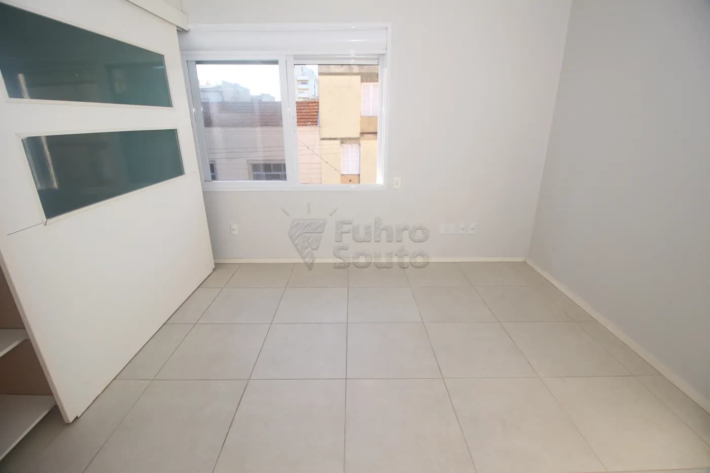 qjr6-pelotas-apartamento-padrao-centro-23-01-2025_01-27-08-7.webp