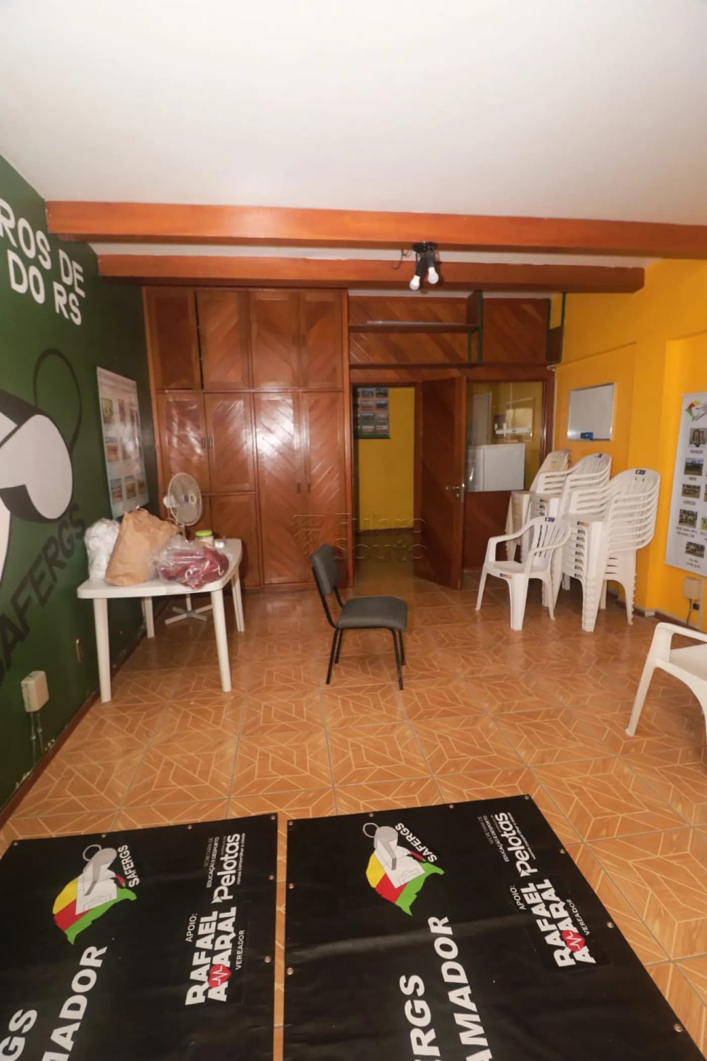 qm7e3c-pelotas-comercial-sala-em-condominio-centro-27-03-2026_11-51-02-69c699565d594.webp