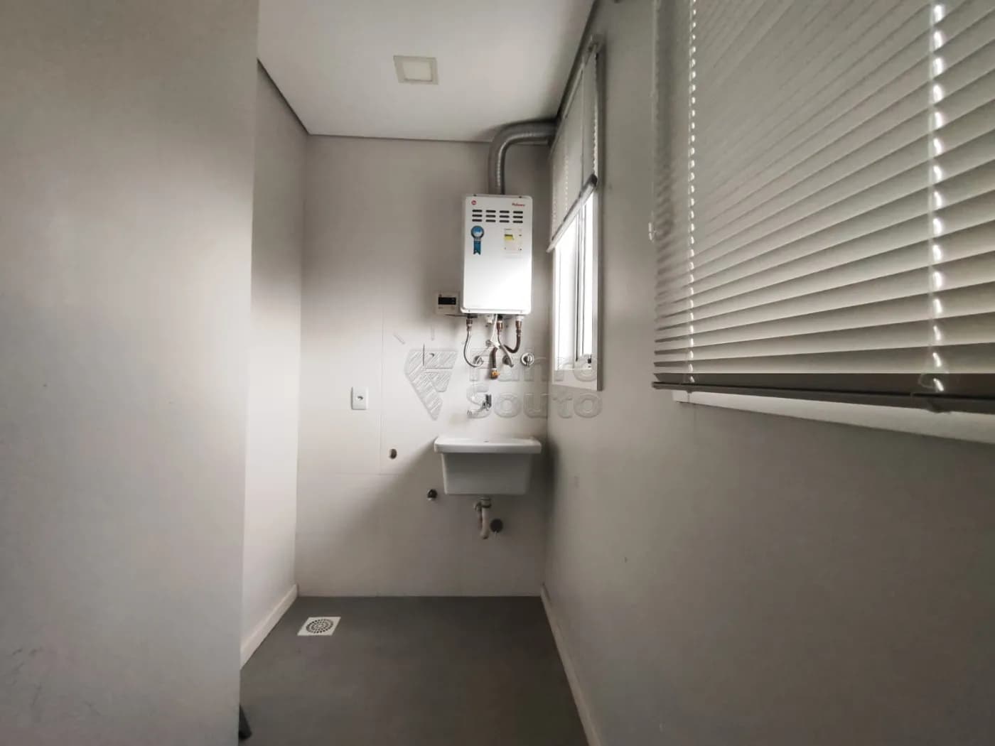 qmcq88-pelotas-apartamento-padrao-tres-vendas-13-02-2026_12-44-08-698f46c8b1fcf.webp