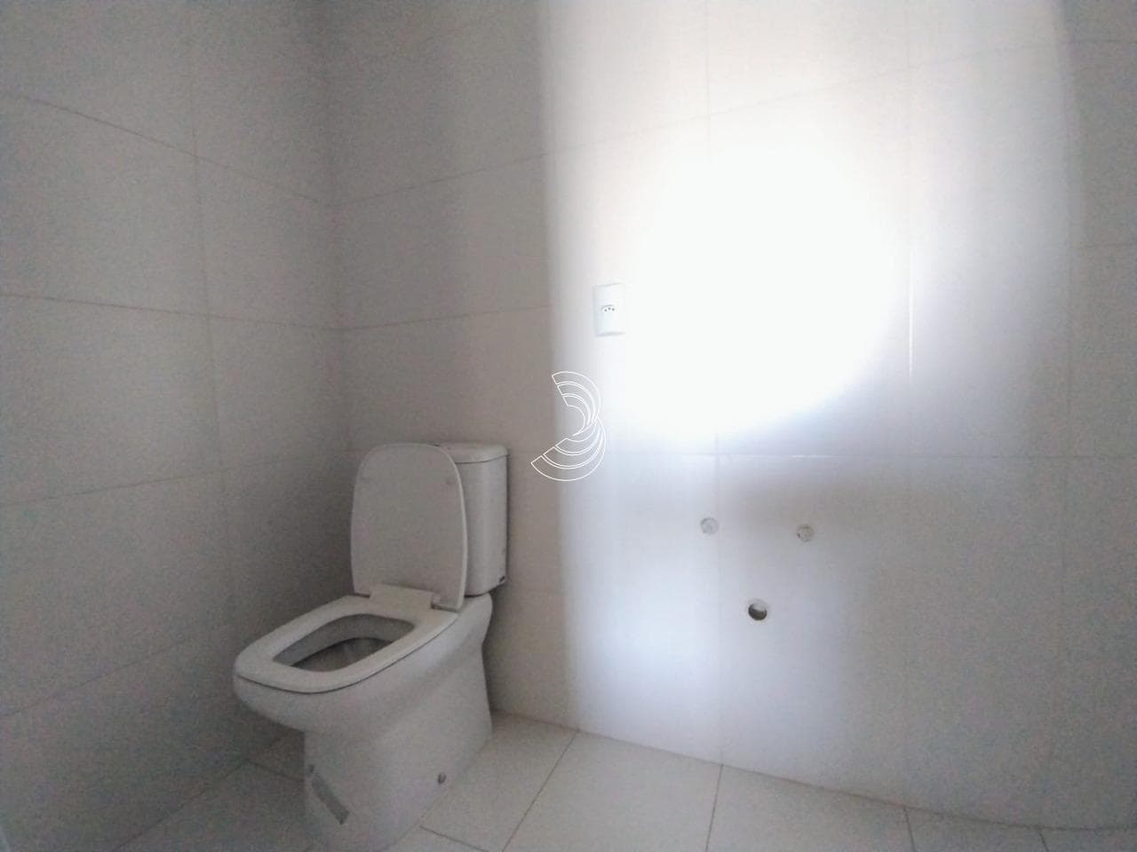qo4sdp-i3sU29yDErY76d15K8e_105696867d5f134af9_WY2YmFmYjk4NWM4_o_wm.jpg