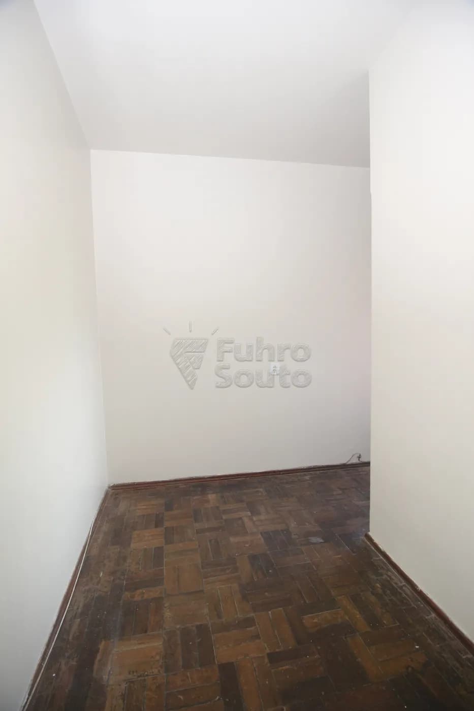 qq2e0e-pelotas-casa-padrao-centro-15-10-2025_01-10-11-26.webp