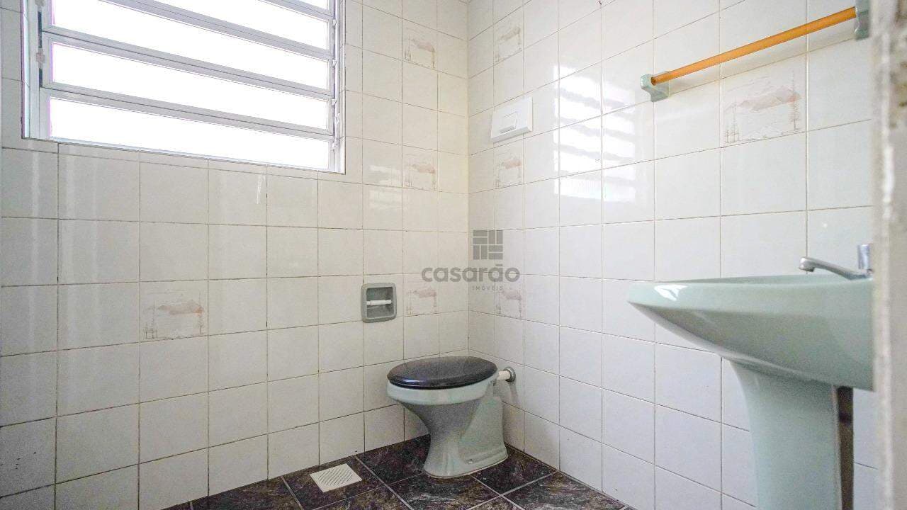 qt5hsg-casa-3-quartos-no-pelotas-banheiro-social.jpg