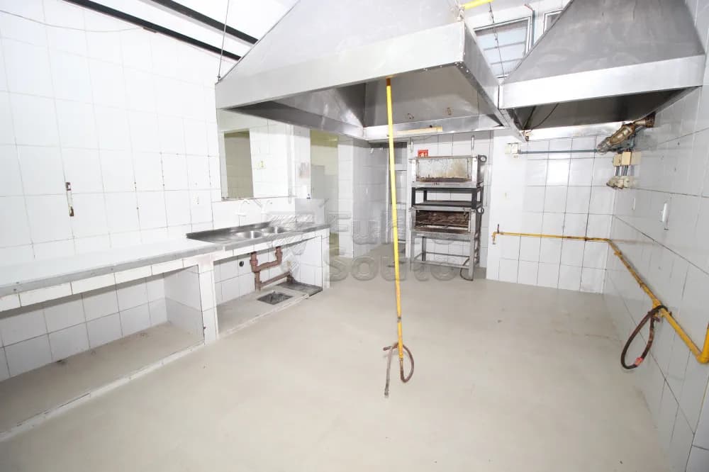 qvyq8i-pelotas-comercial-predio-centro-13-04-2023_00-48-23-22.webp