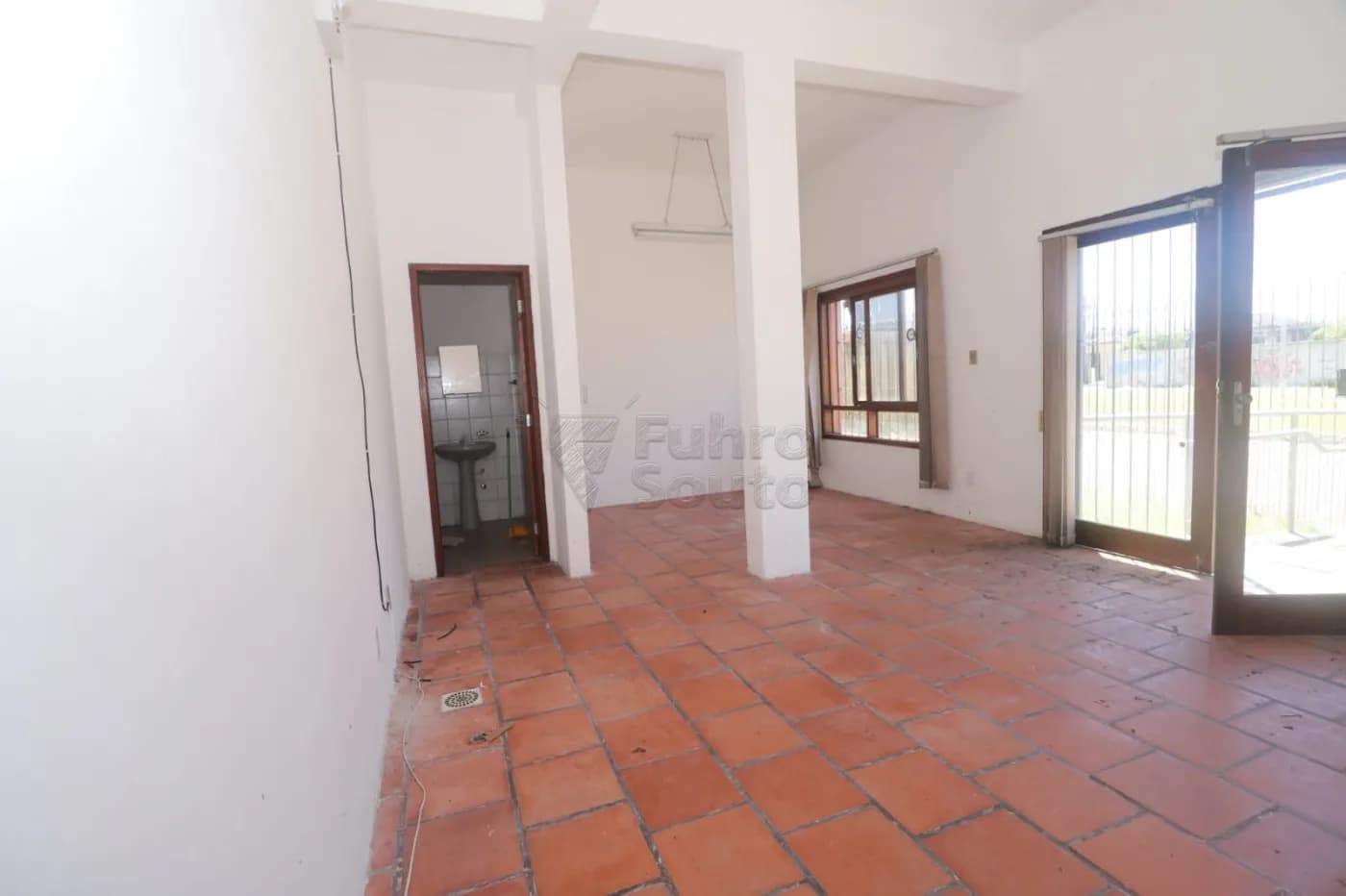 qwwvpr-pelotas-comercial-loja-em-condominio-centro-12-12-2025_13-36-10-693c447a859eb.webp