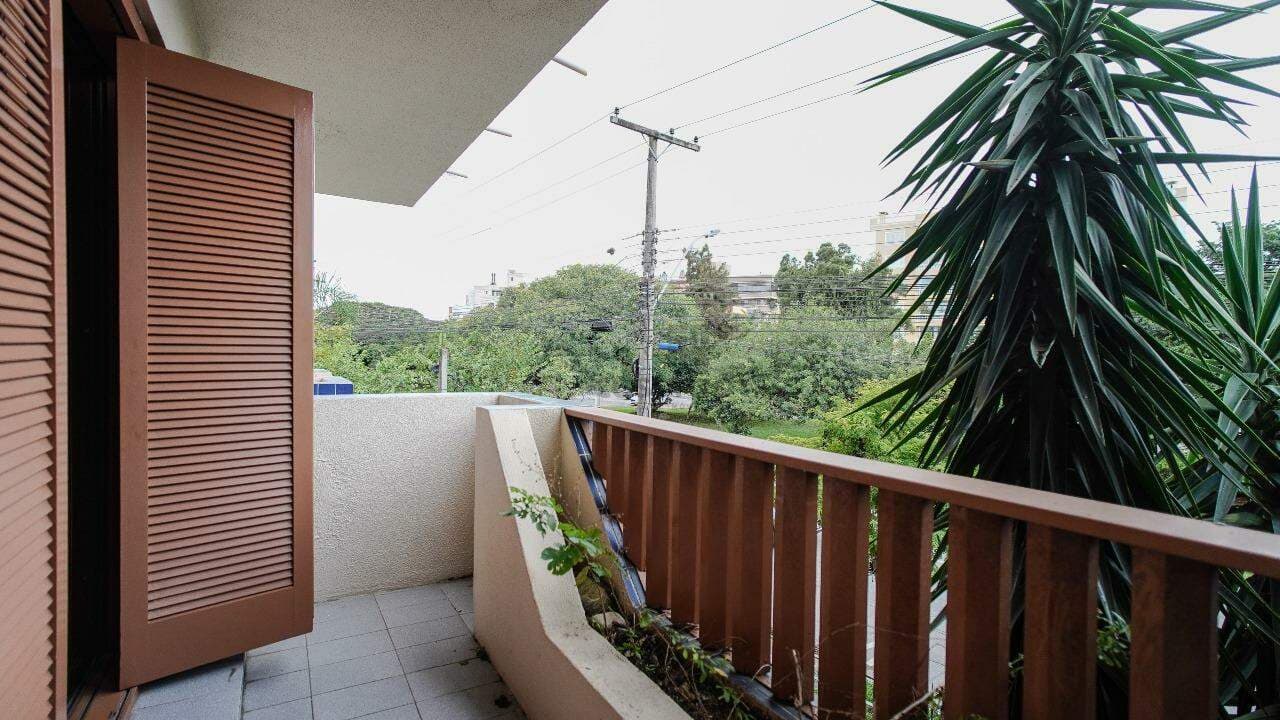 r04d5t-apartamento-3-quartos-no-pelotas-sacada.jpg