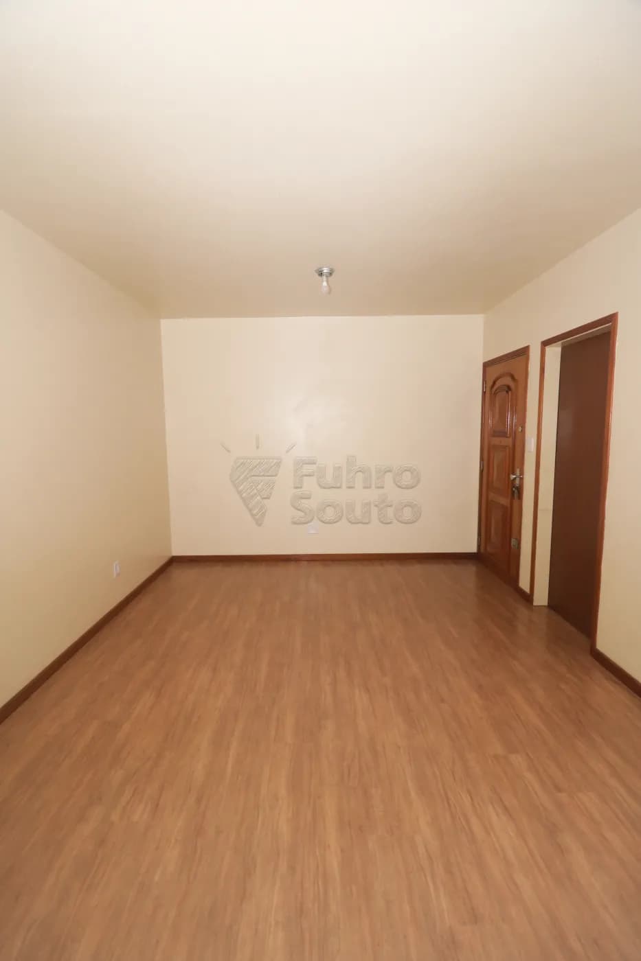 r0g1e-pelotas-apartamento-padrao-centro-25-03-2026_23-46-22-69c49dfe99886.webp