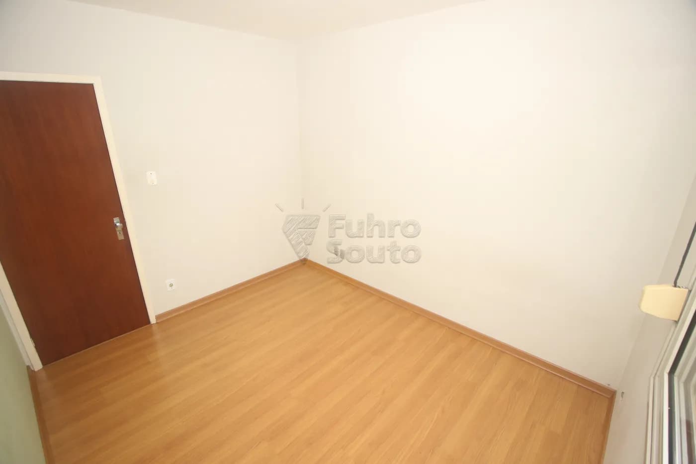 r0v2se-pelotas-apartamento-padrao-centro-04-02-2025_00-50-44-9.webp