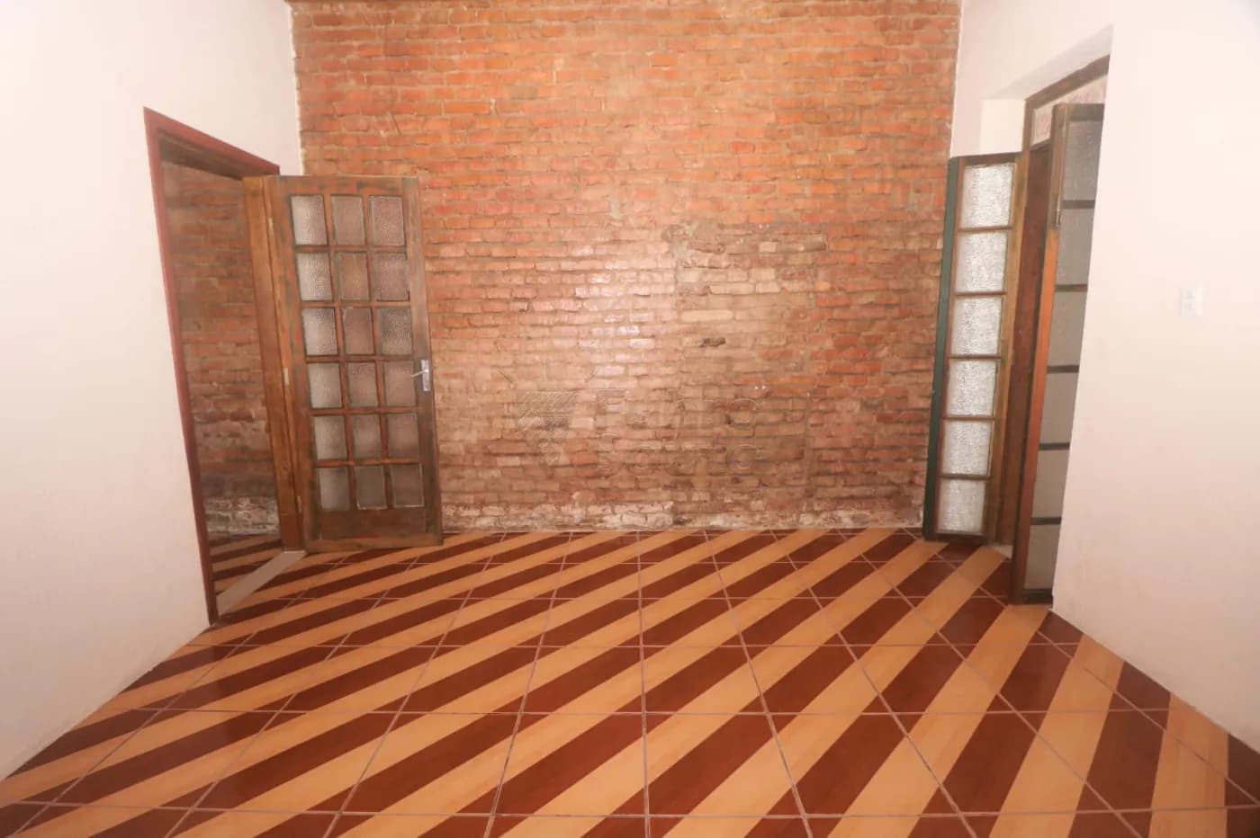 r22whq-pelotas-casa-padrao-centro-12-12-2025_15-00-16-693c583041a1a.webp