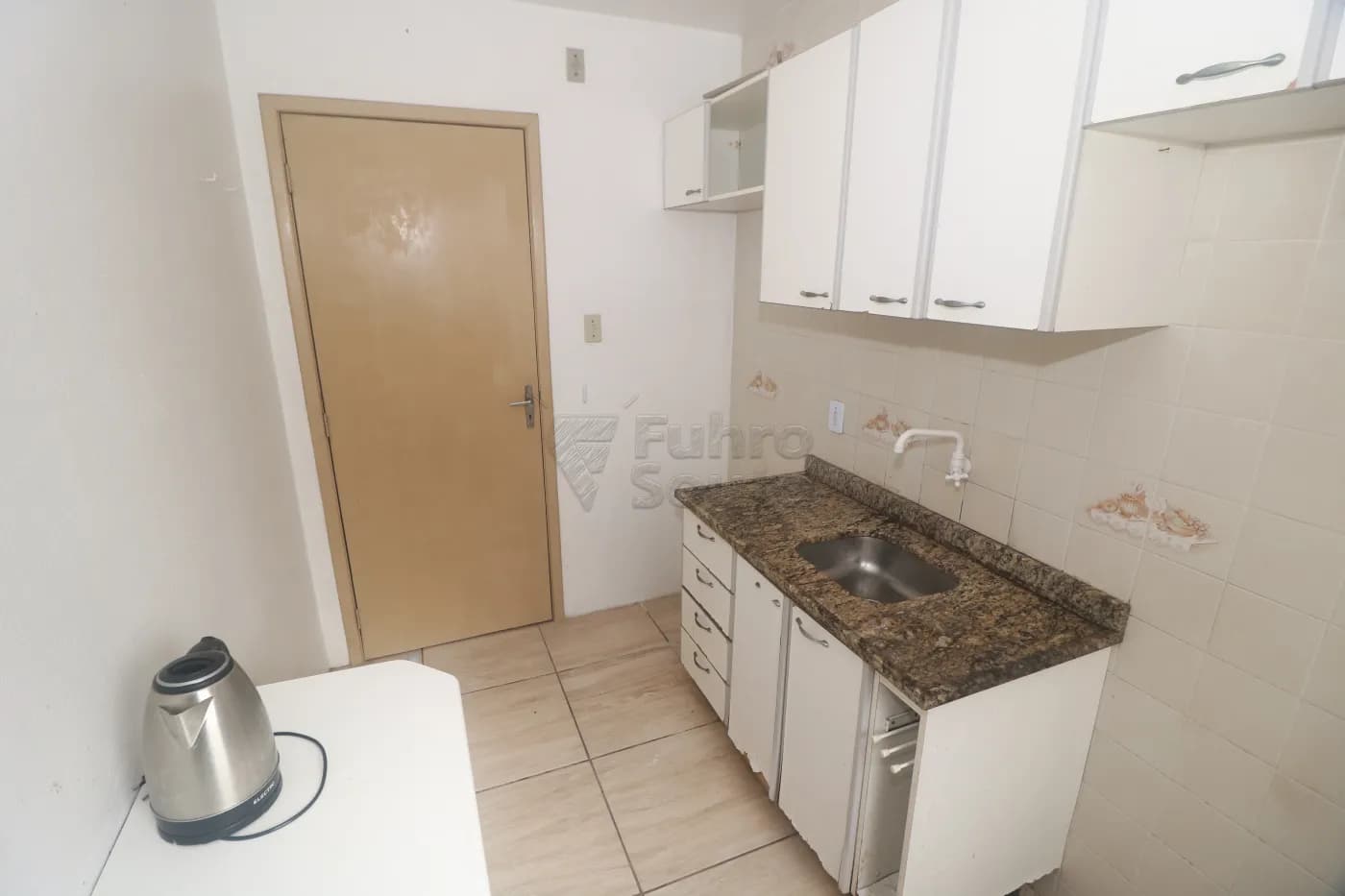 r2n53h-pelotas-apartamento-padrao-centro-14-07-2026_00-41-52-6a55b000a5038.webp