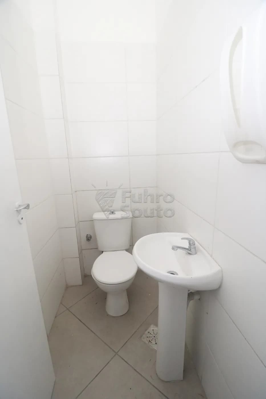 r4o6qk-pelotas-comercial-predio-areal-15-04-2026_01-05-12-69df0e78c69bc.webp
