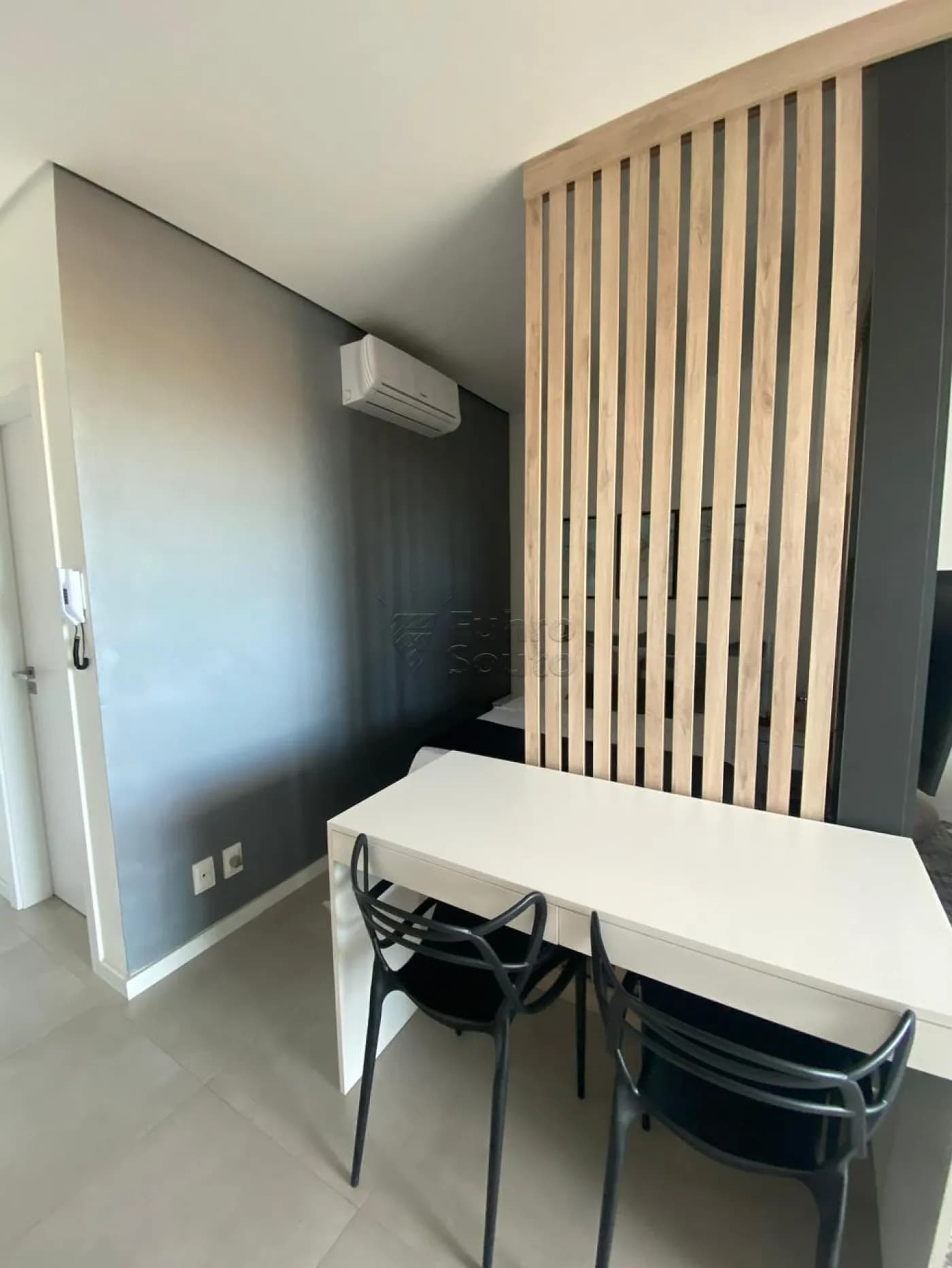 r5jog-pelotas-apartamento-loft--studio-centro-22-05-2026_17-33-11-6a10bd87cb3b4.webp