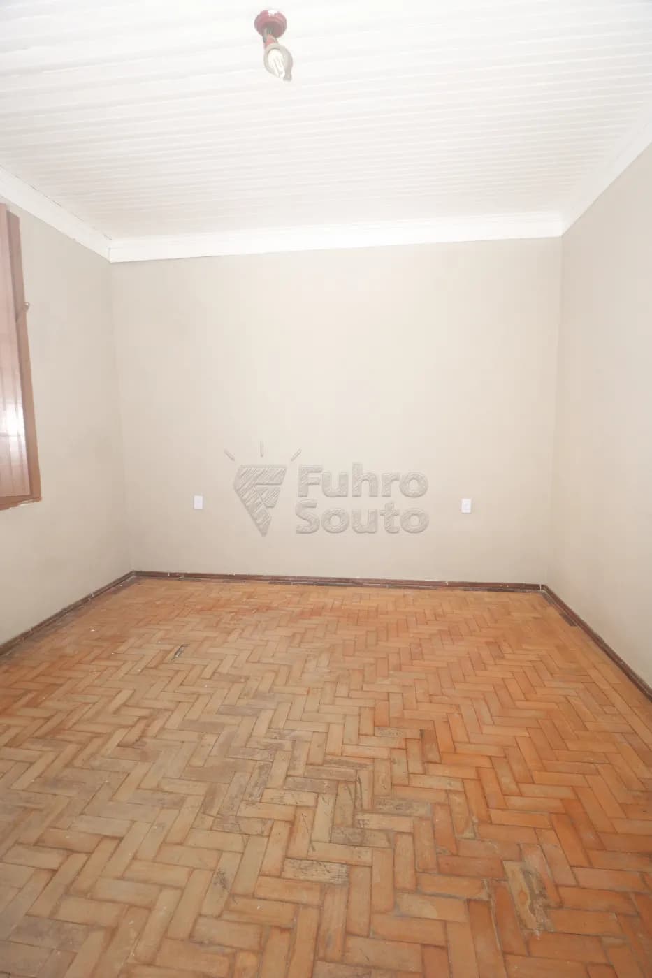 r61p4-pelotas-casa-padrao-centro-10-07-2026_00-16-28-6a50640c52554.webp