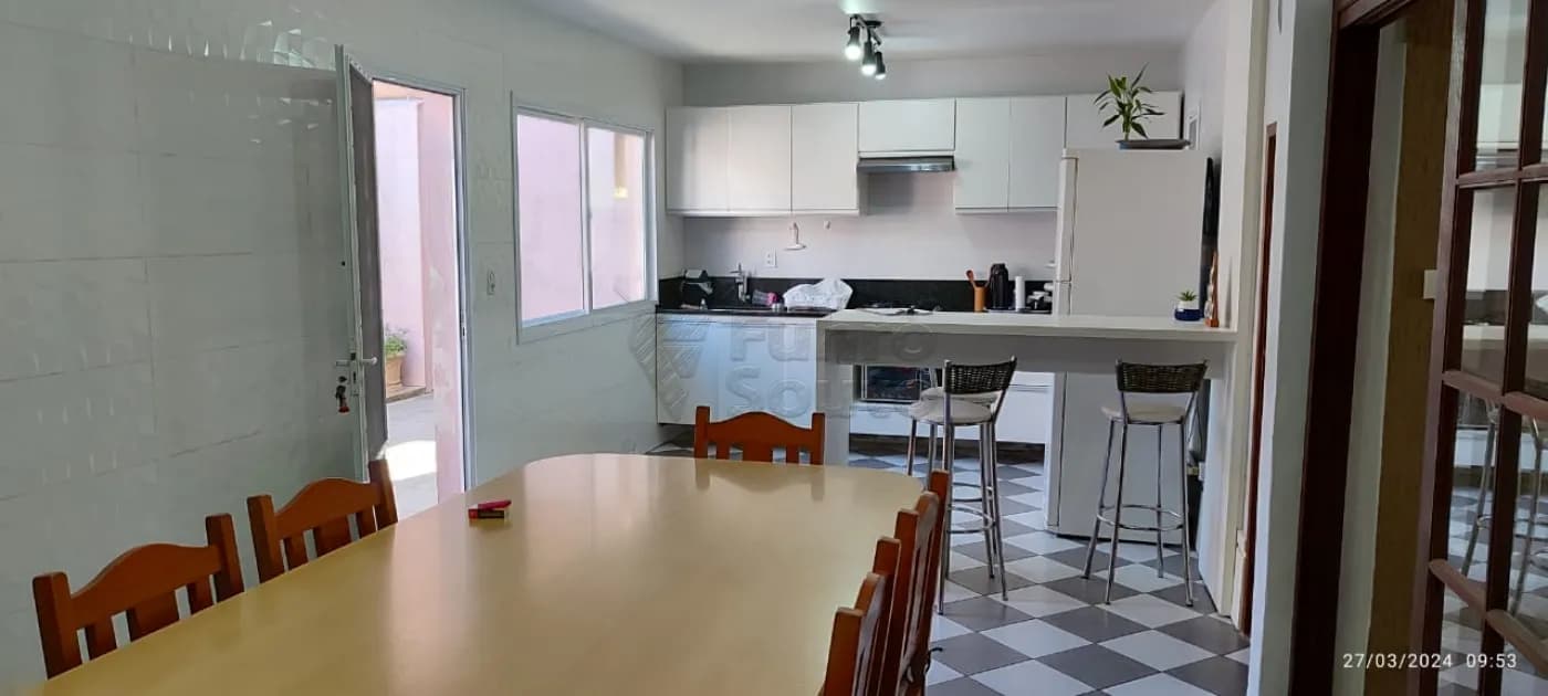 r7ee7j-pelotas-casa-padrao-tres-vendas-28-03-2024_18-17-25-12.webp