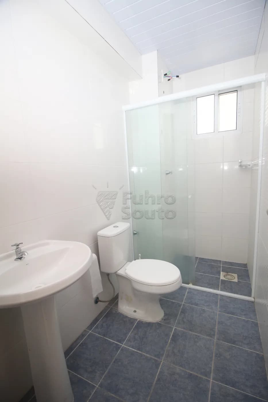 r8447b-pelotas-apartamento-padrao-centro-18-12-2024_00-46-52-21.webp