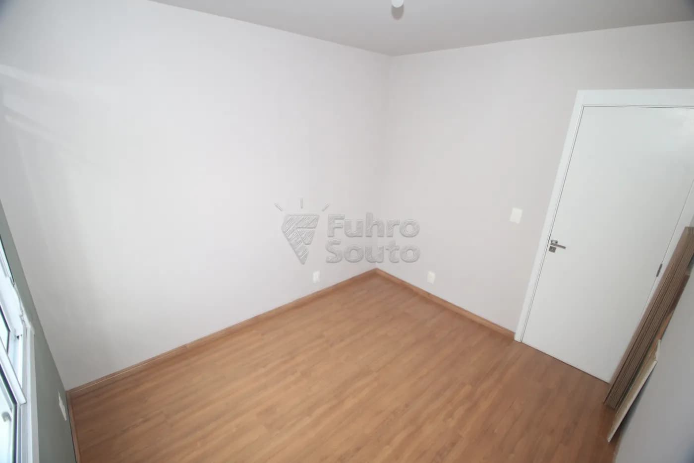 rcsq7e-pelotas-apartamento-padrao-areal-25-09-2024_00-54-18-21.webp