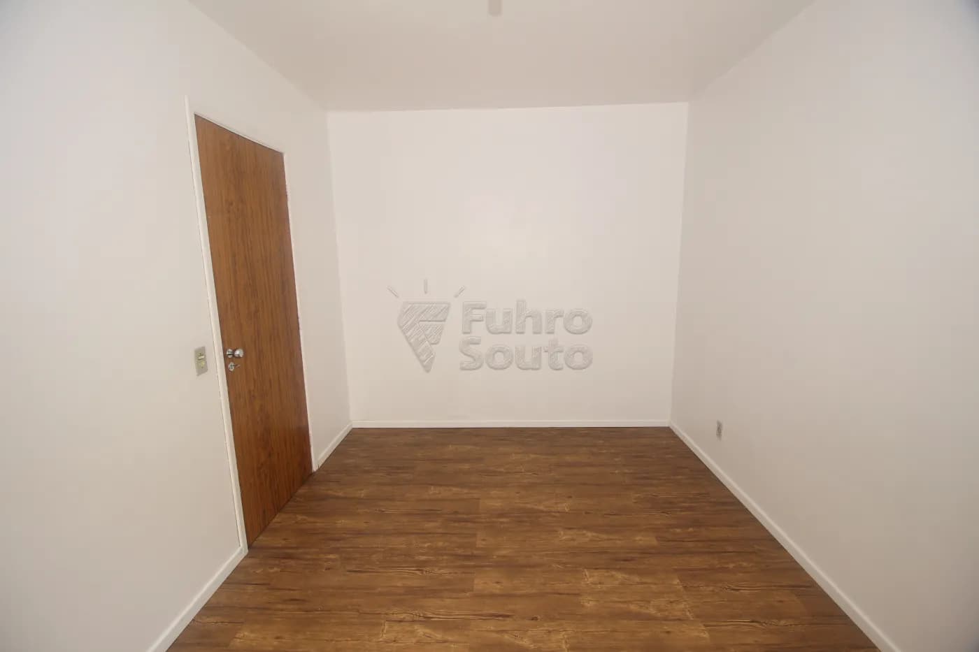 rczubp-pelotas-apartamento-padrao-centro-15-04-2025_00-16-25-8.webp